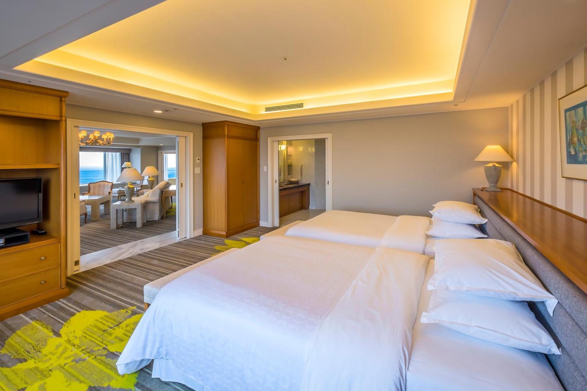 Sheraton Grande Ocean Resort Miyazaki Exteriör bild